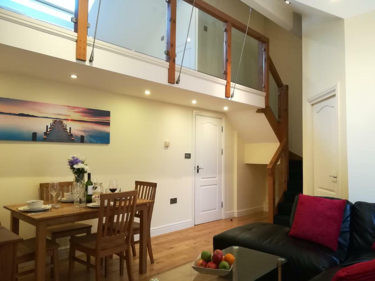 Modern, 2 Bedroom Apartment With Sofa Bed, Uplands, Swansea Dış mekan fotoğraf