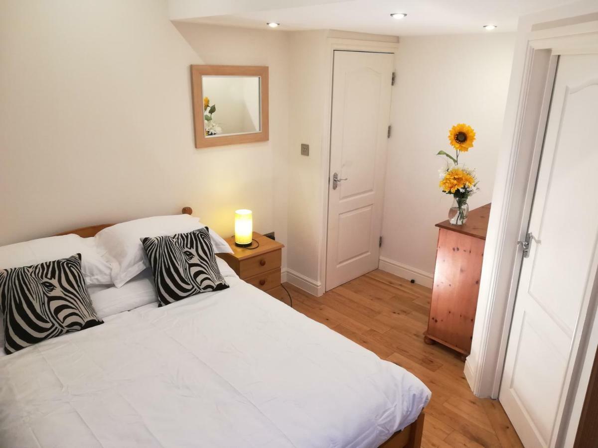 Modern, 2 Bedroom Apartment With Sofa Bed, Uplands, Swansea Dış mekan fotoğraf