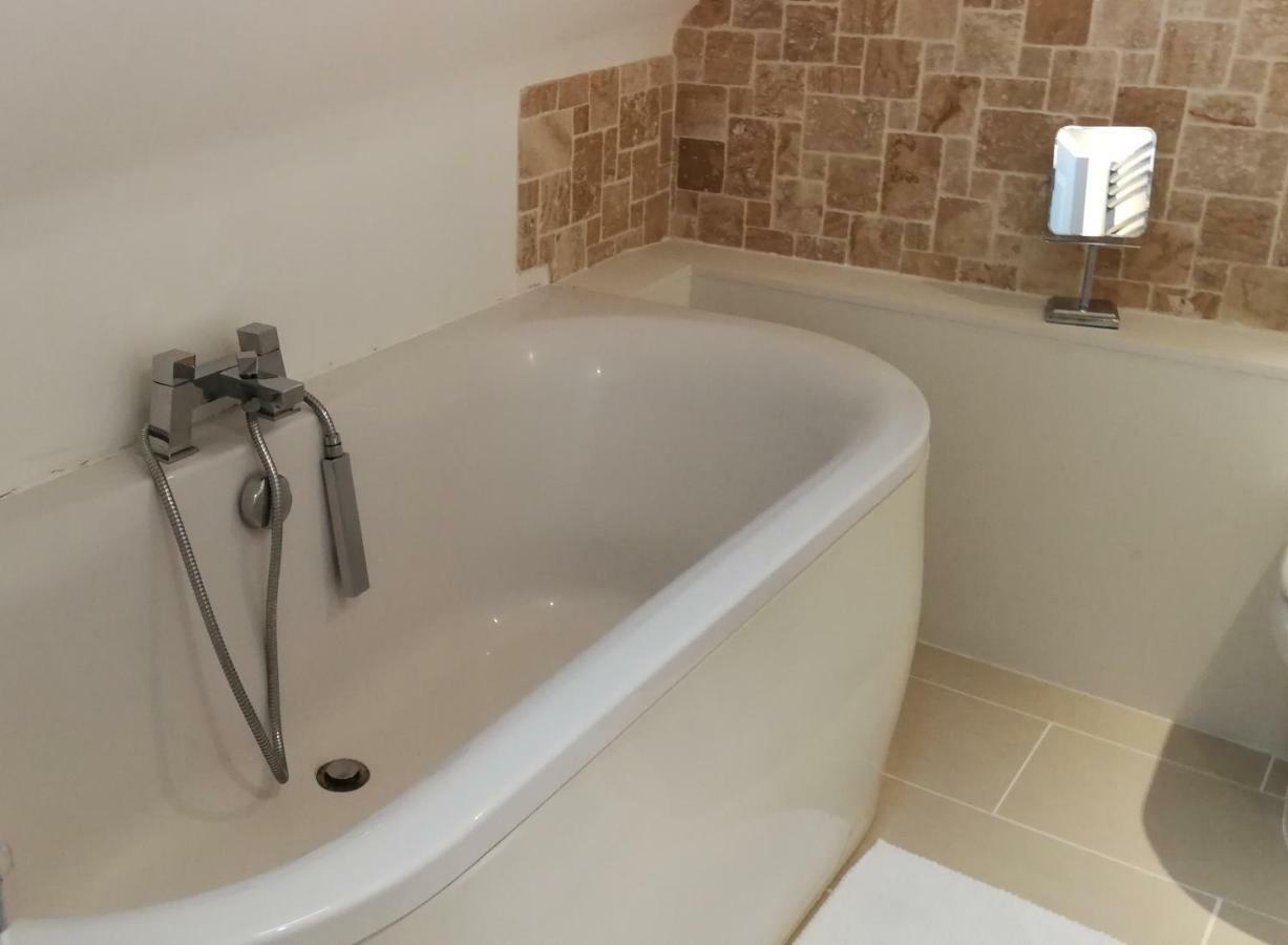 Modern, 2 Bedroom Apartment With Sofa Bed, Uplands, Swansea Dış mekan fotoğraf